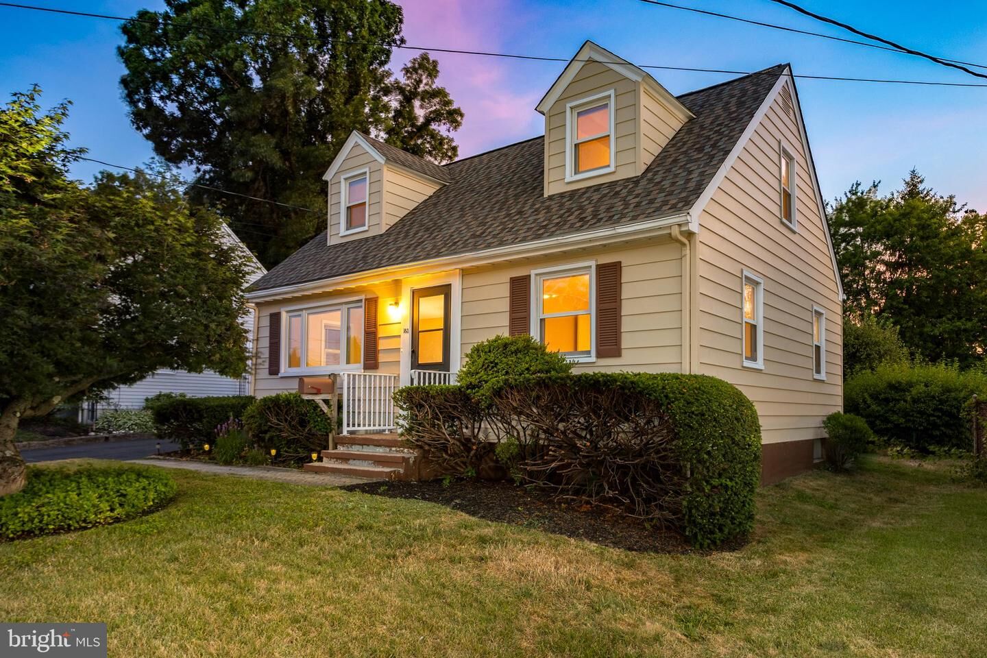 Property Photo:  183 Regina Avenue  NJ 08619 