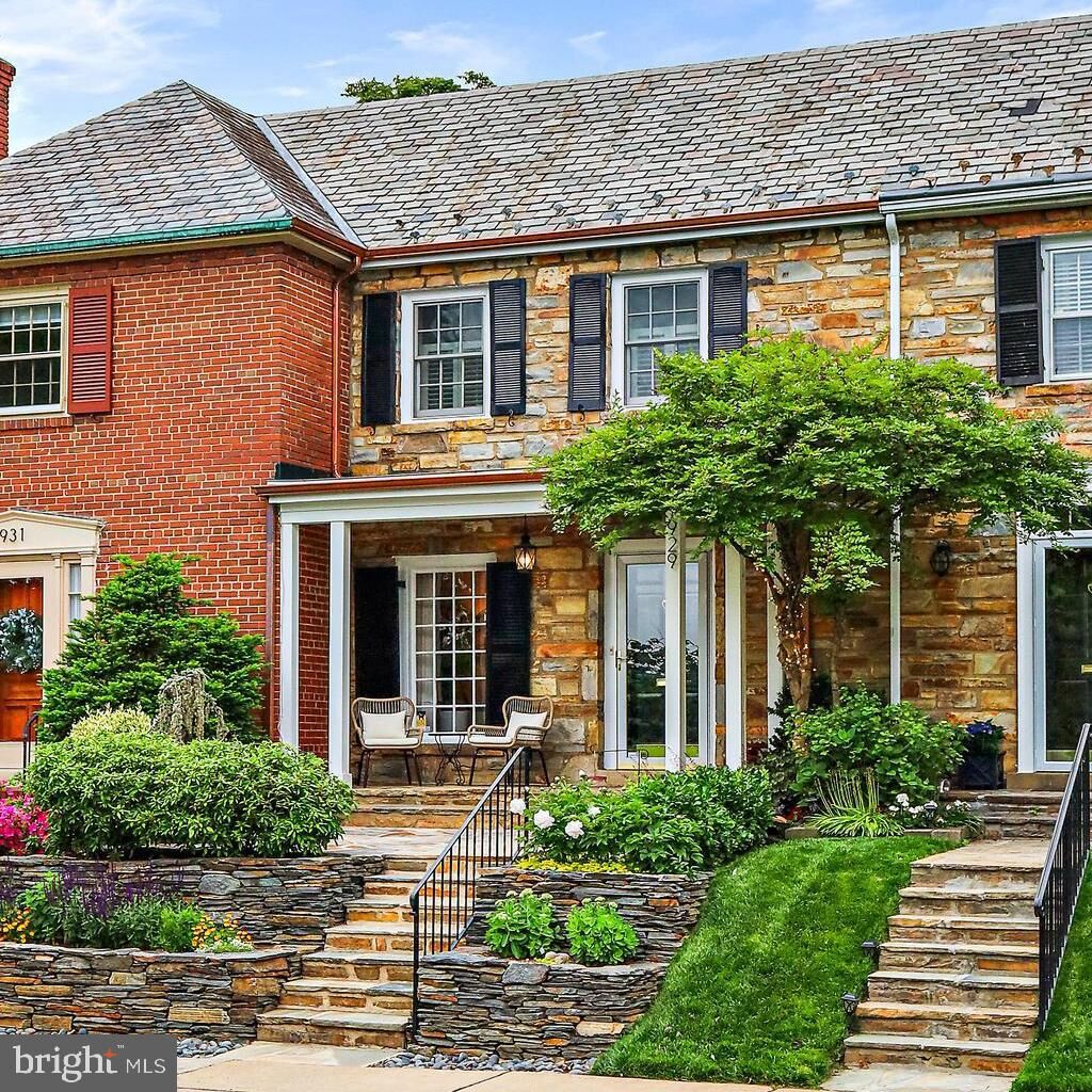 Property Photo: 929 S Saint Asaph Street VA 22314