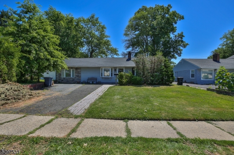 Property Photo:  549 Linden Ave  NJ 07065 