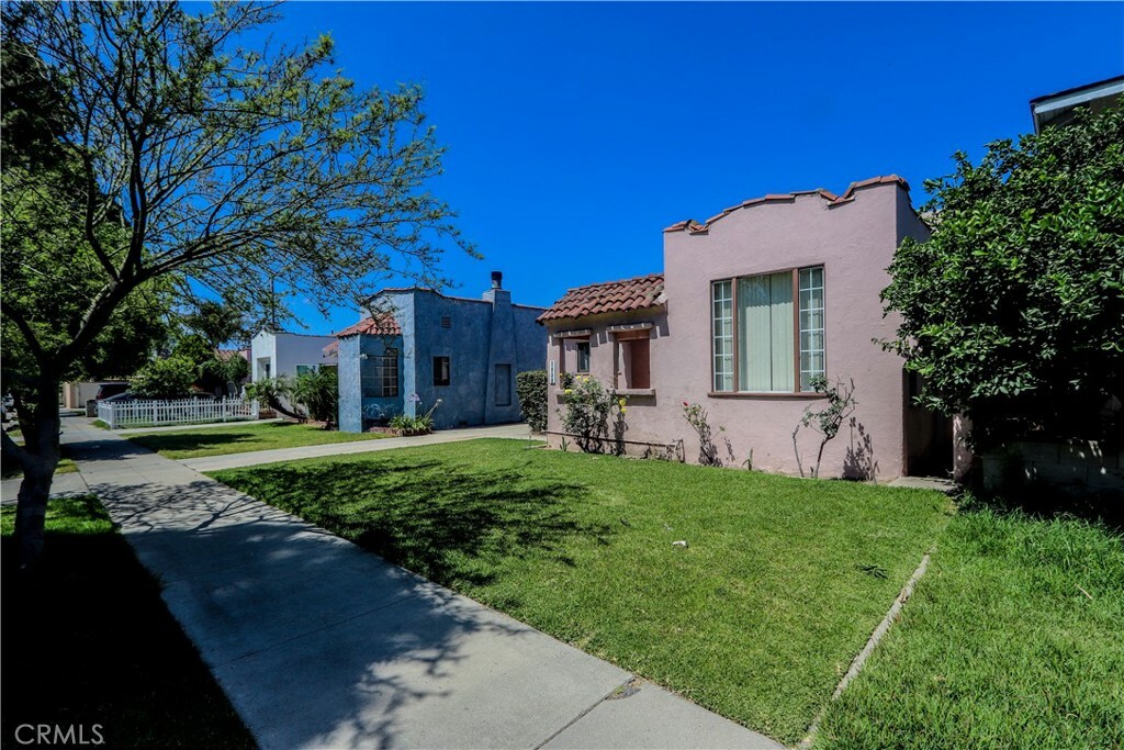 Property Photo:  6545 Gaviota Avenue  CA 90805 