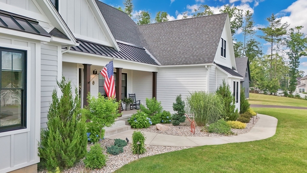 Property Photo:  9 Noble Steed Crossing  MA 01077 