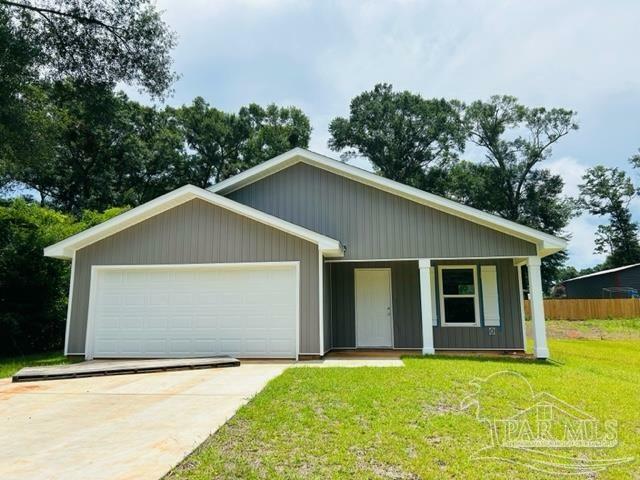 Property Photo: 995 Kathleen Ave FL 32533