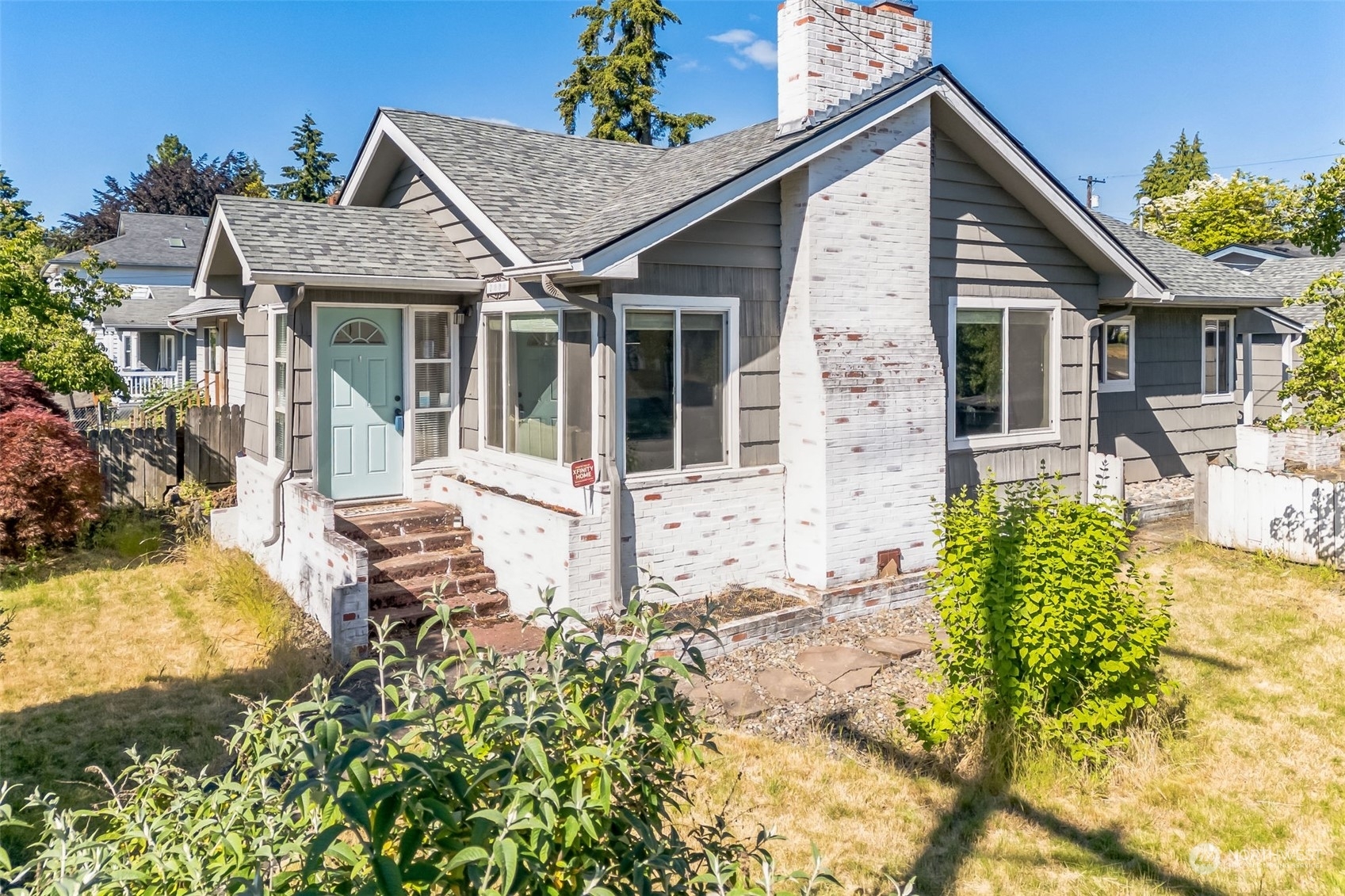 Property Photo:  1000 N 6th Avenue  WA 98626 