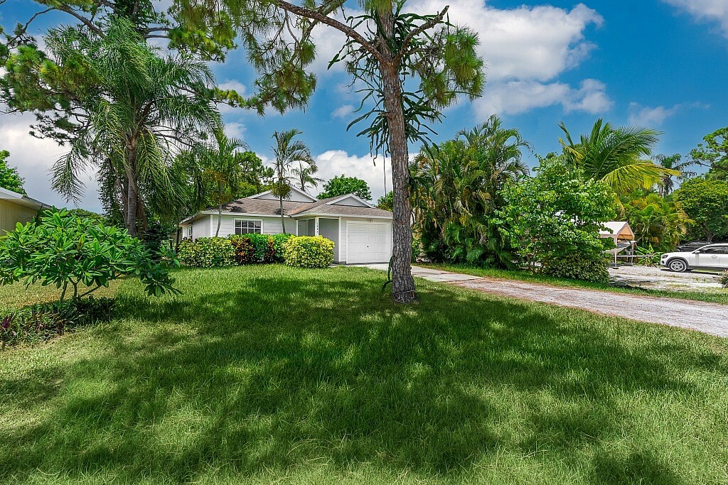 Property Photo:  1445 22nd Avenue SW  FL 32962 