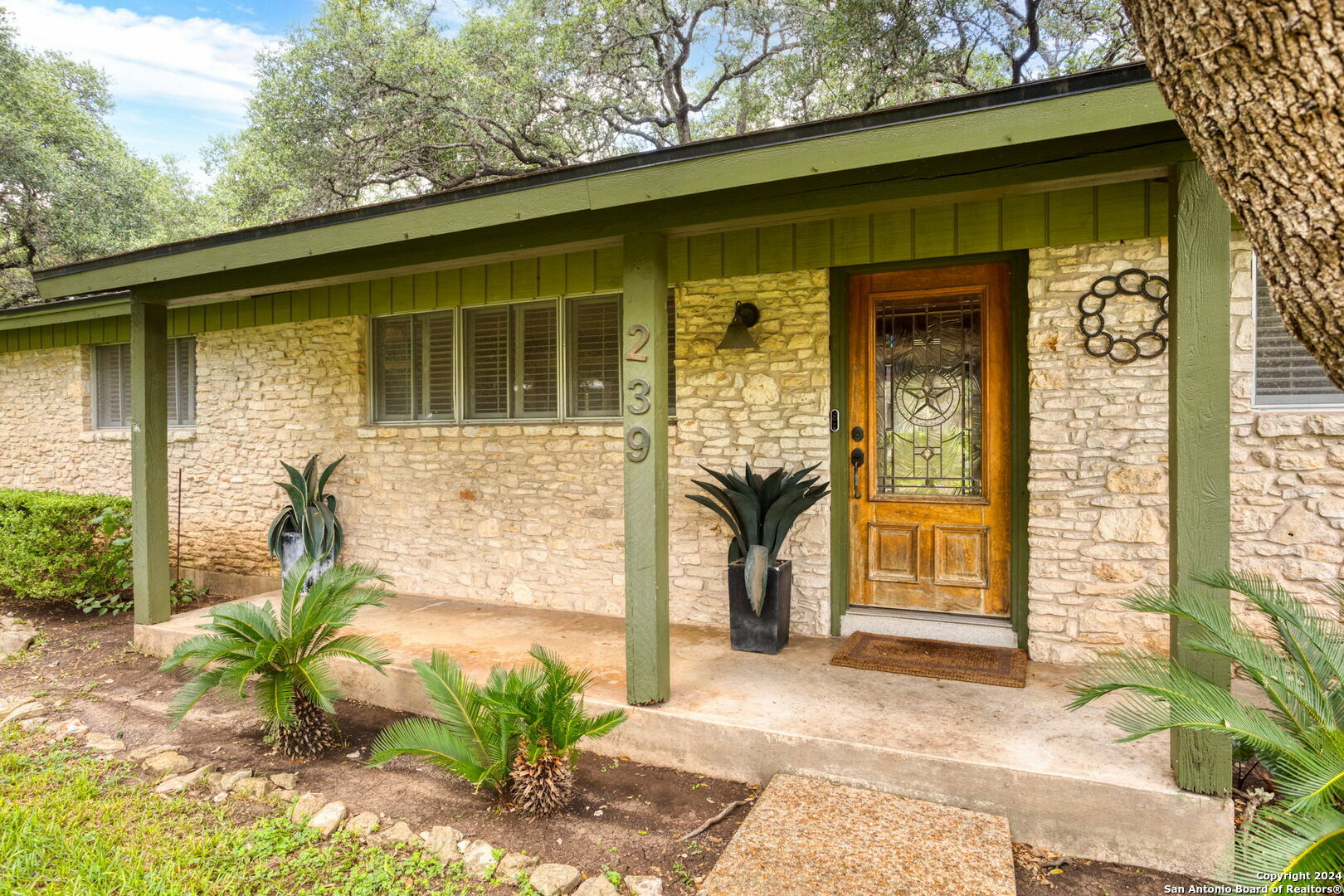 Property Photo:  239 Donella Dr  TX 78232 