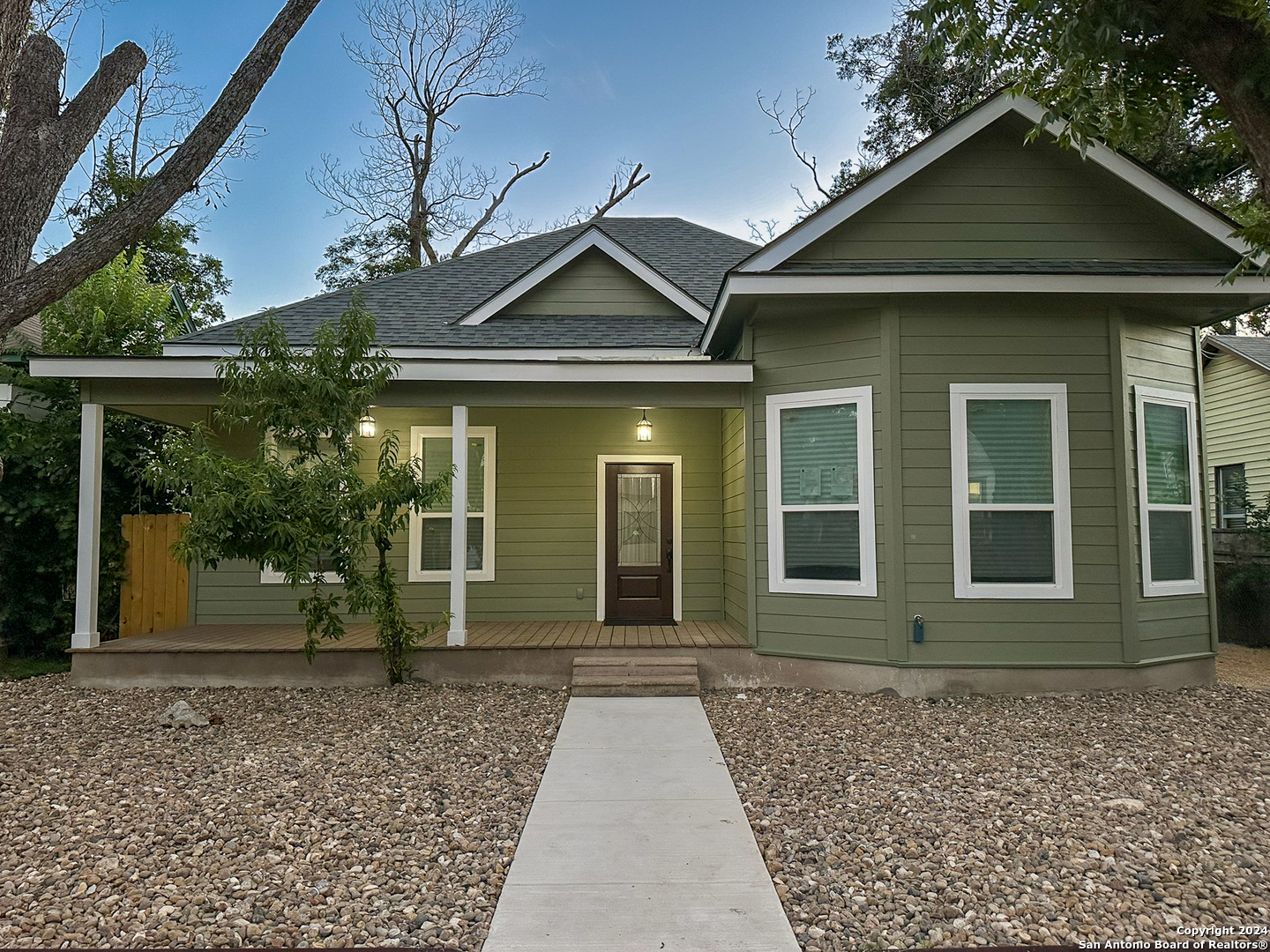 Property Photo:  211 Piedmont Ave  TX 78203 