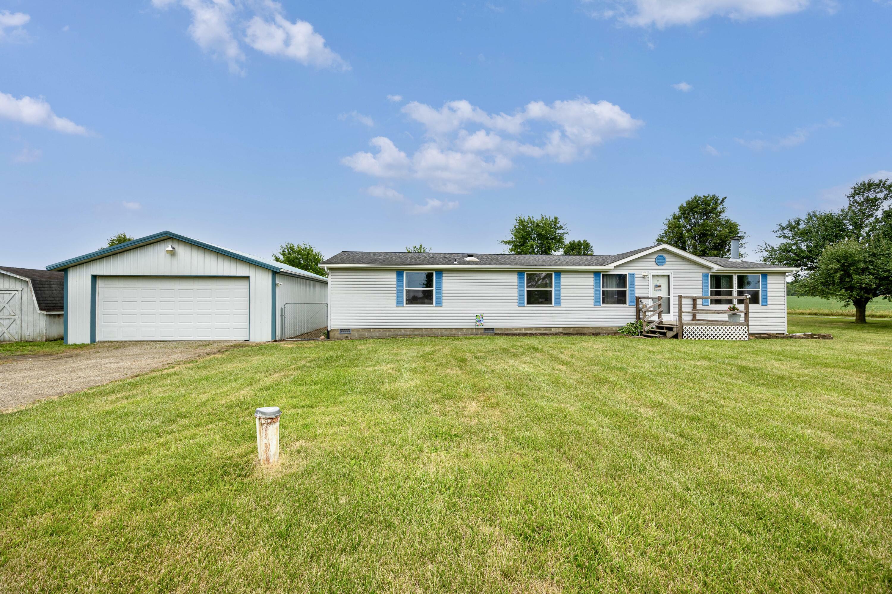 Property Photo:  6921 Township Road 43  OH 43318 