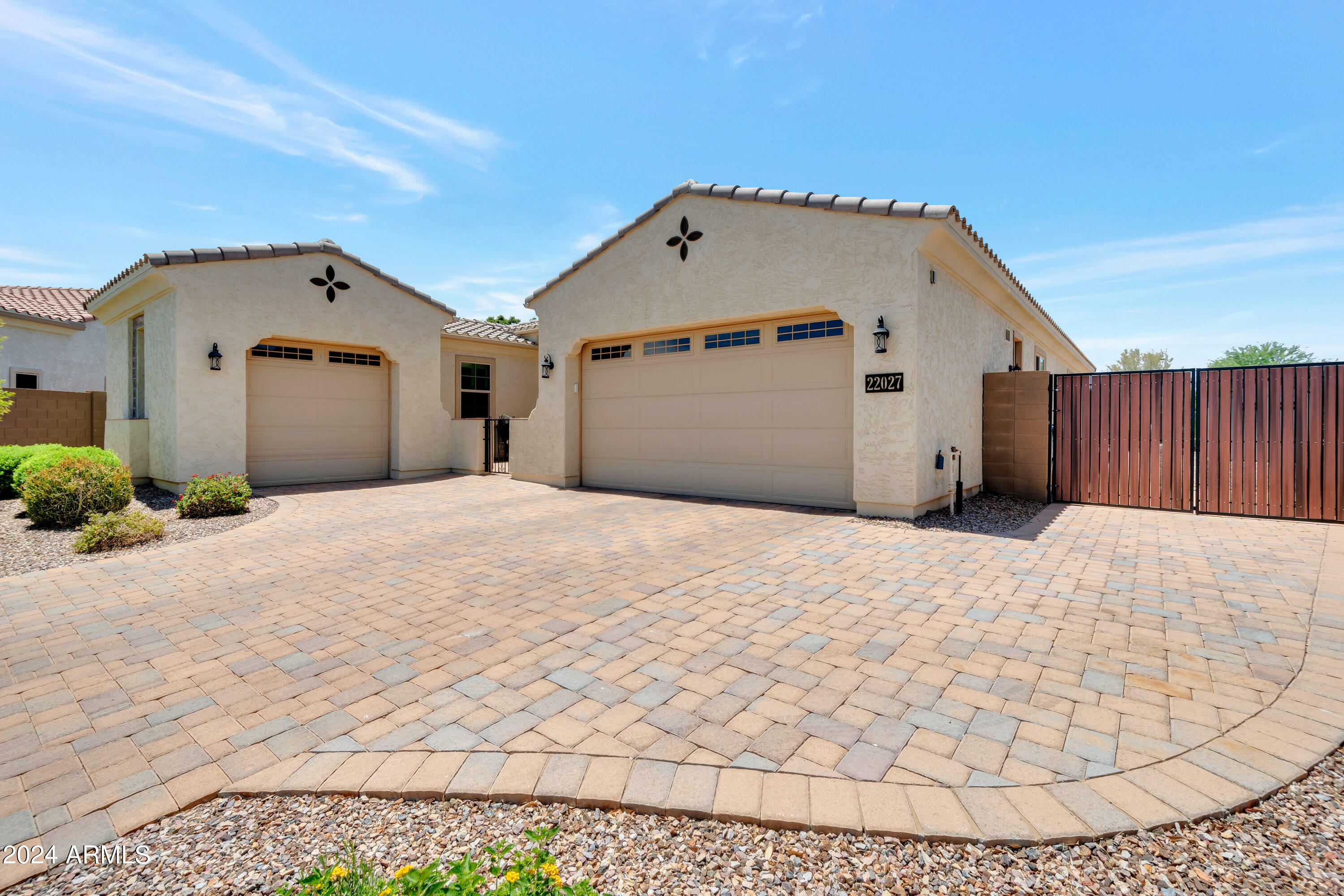 Property Photo:  22027 E Escalante Road  AZ 85142 