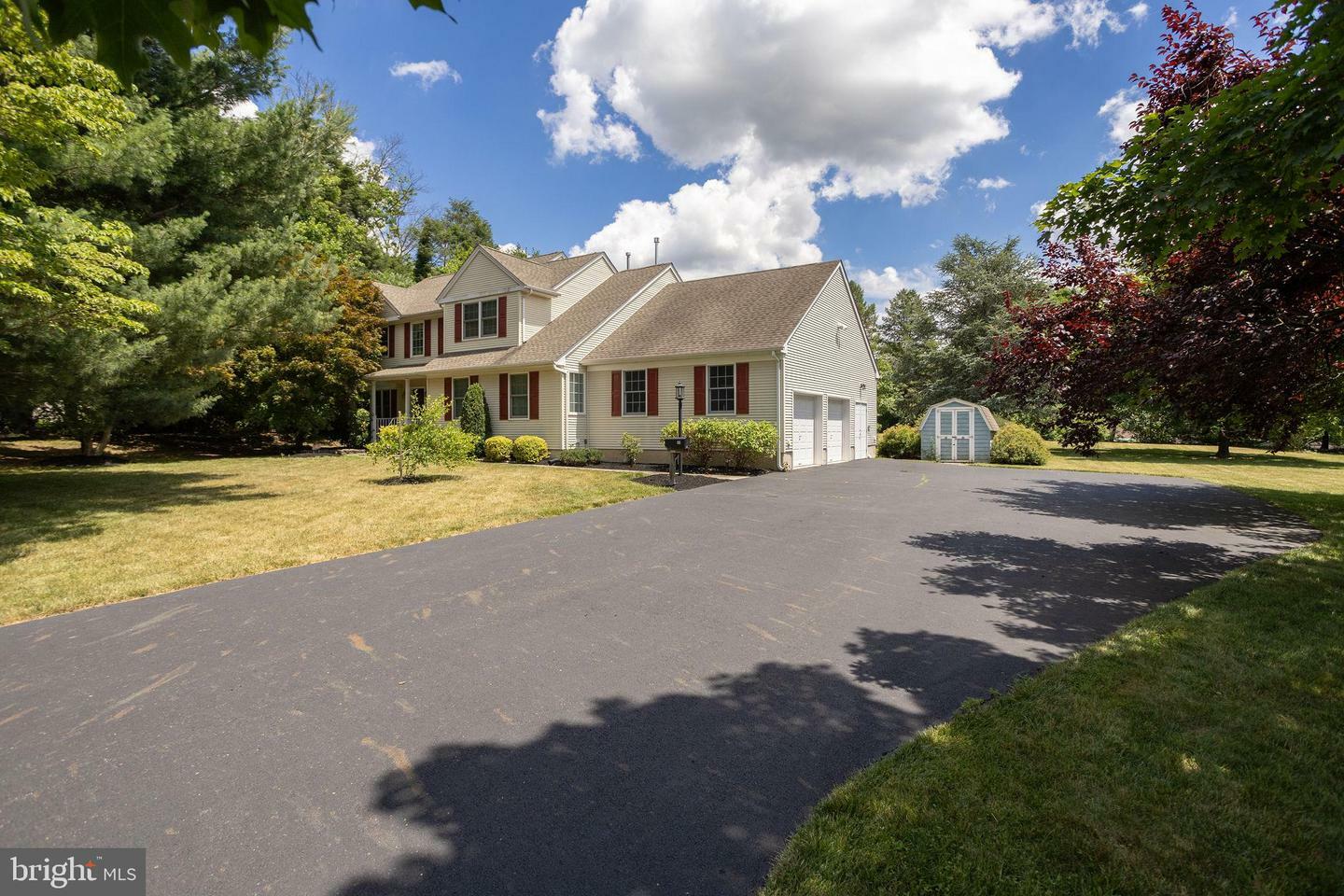 Property Photo:  88 Richardson Road  NJ 08691 