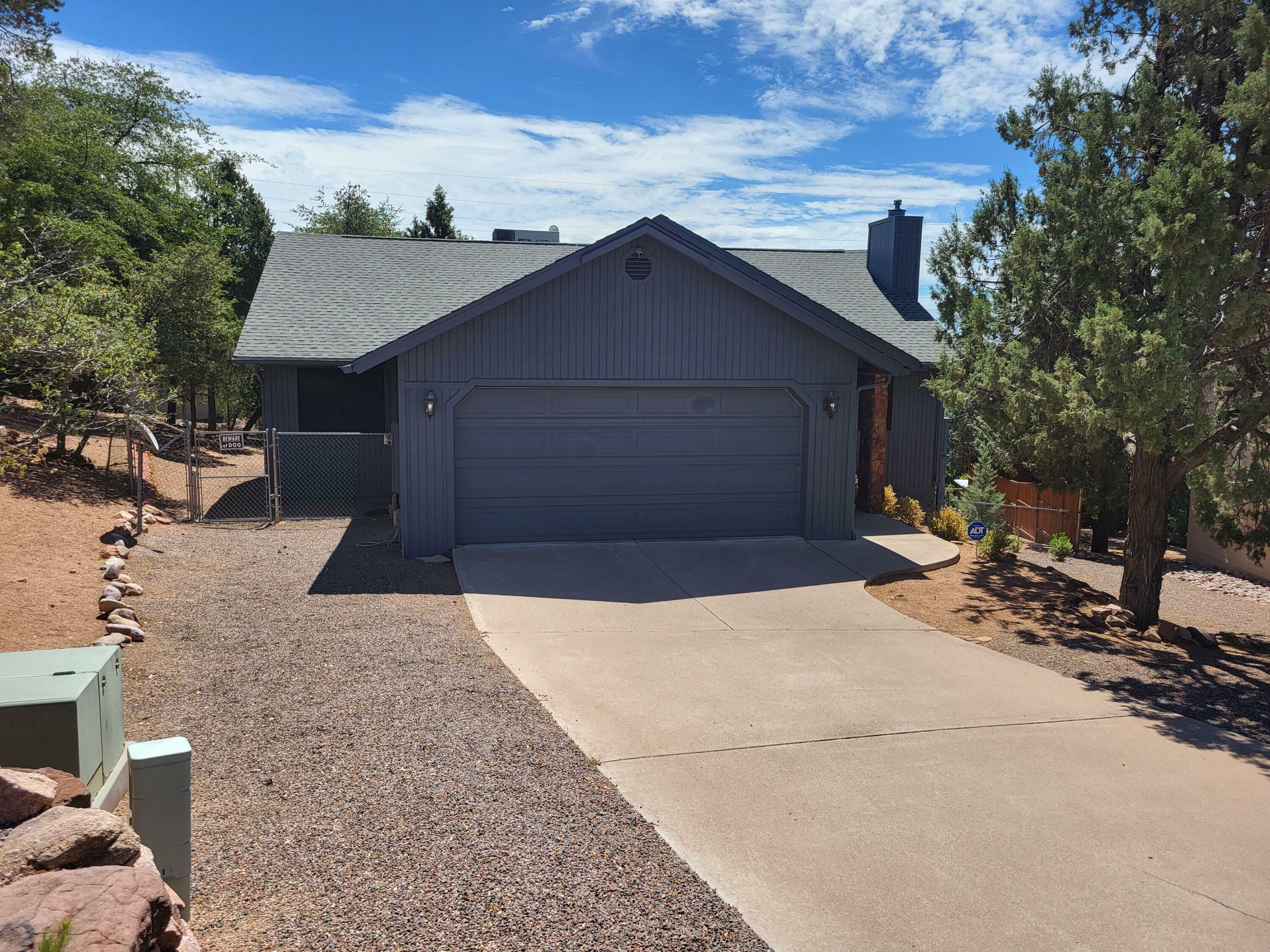 Property Photo:  1107 N Rhone Circle  AZ 85541 