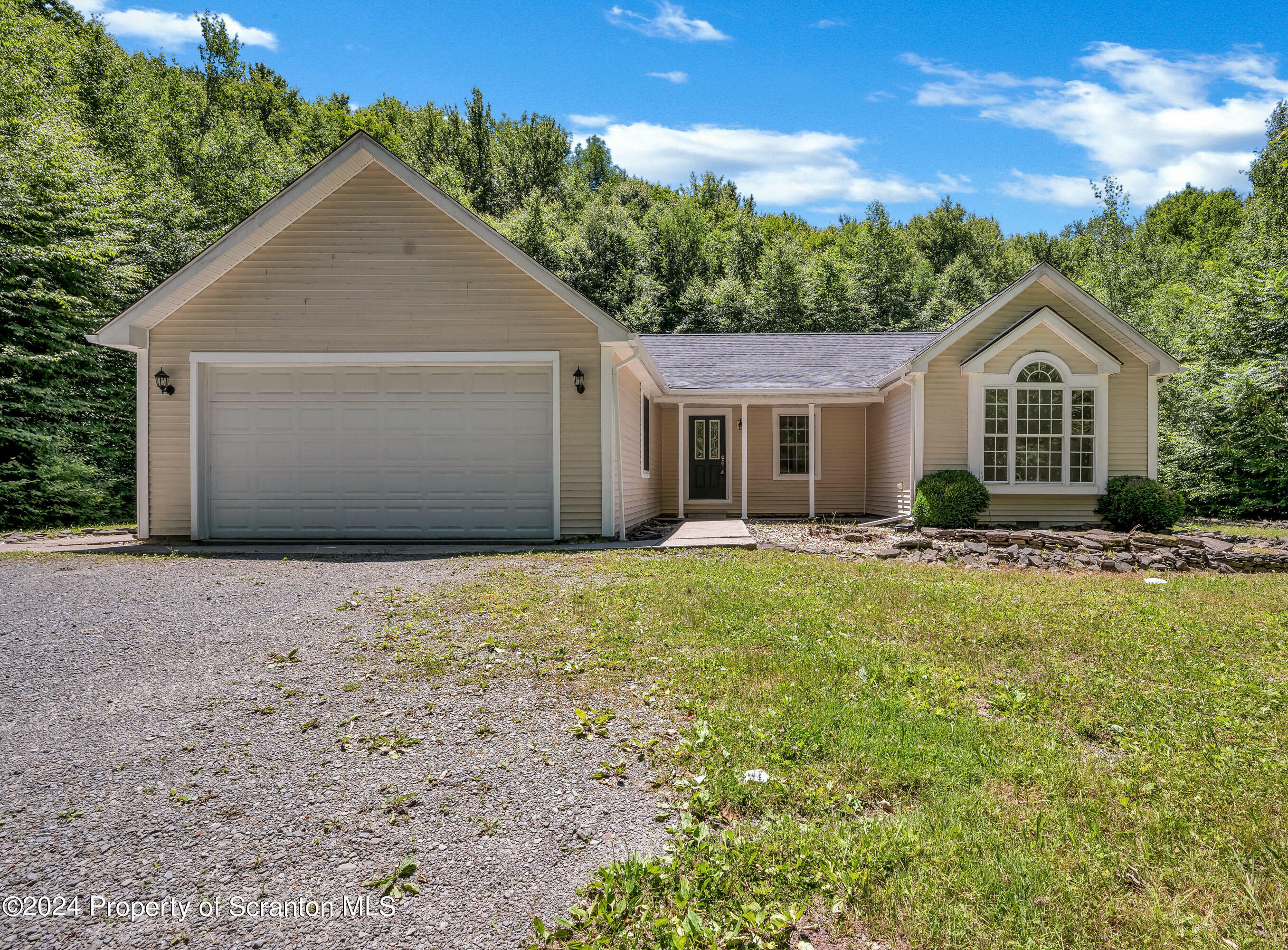 Property Photo:  1270 Lamb Road Road  PA 18465 