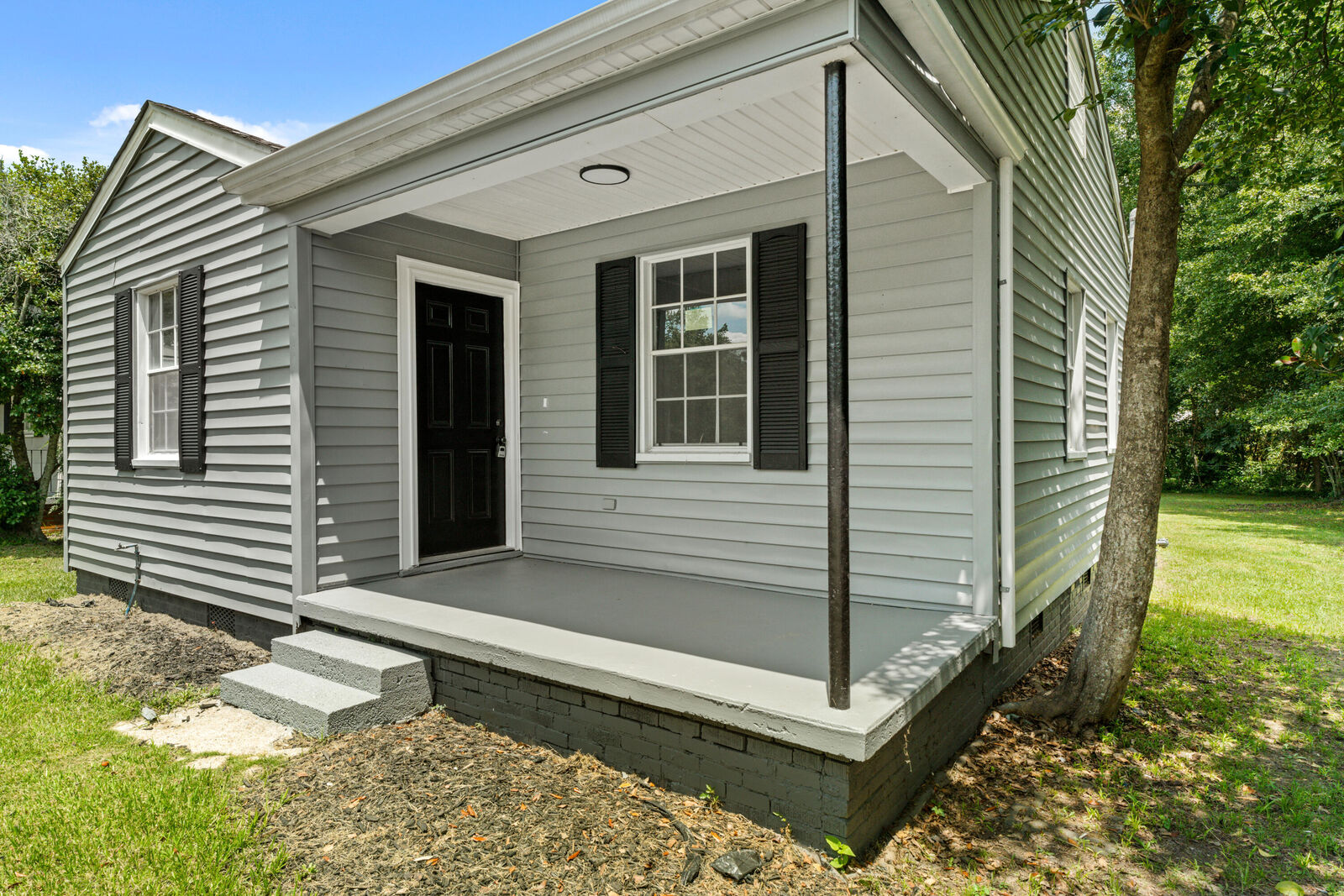 Property Photo:  219 N 20th Ave.  MS 39401 