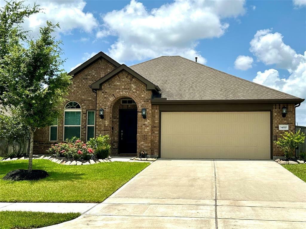 Property Photo:  14110 Easton Bluff Lane  TX 77583 