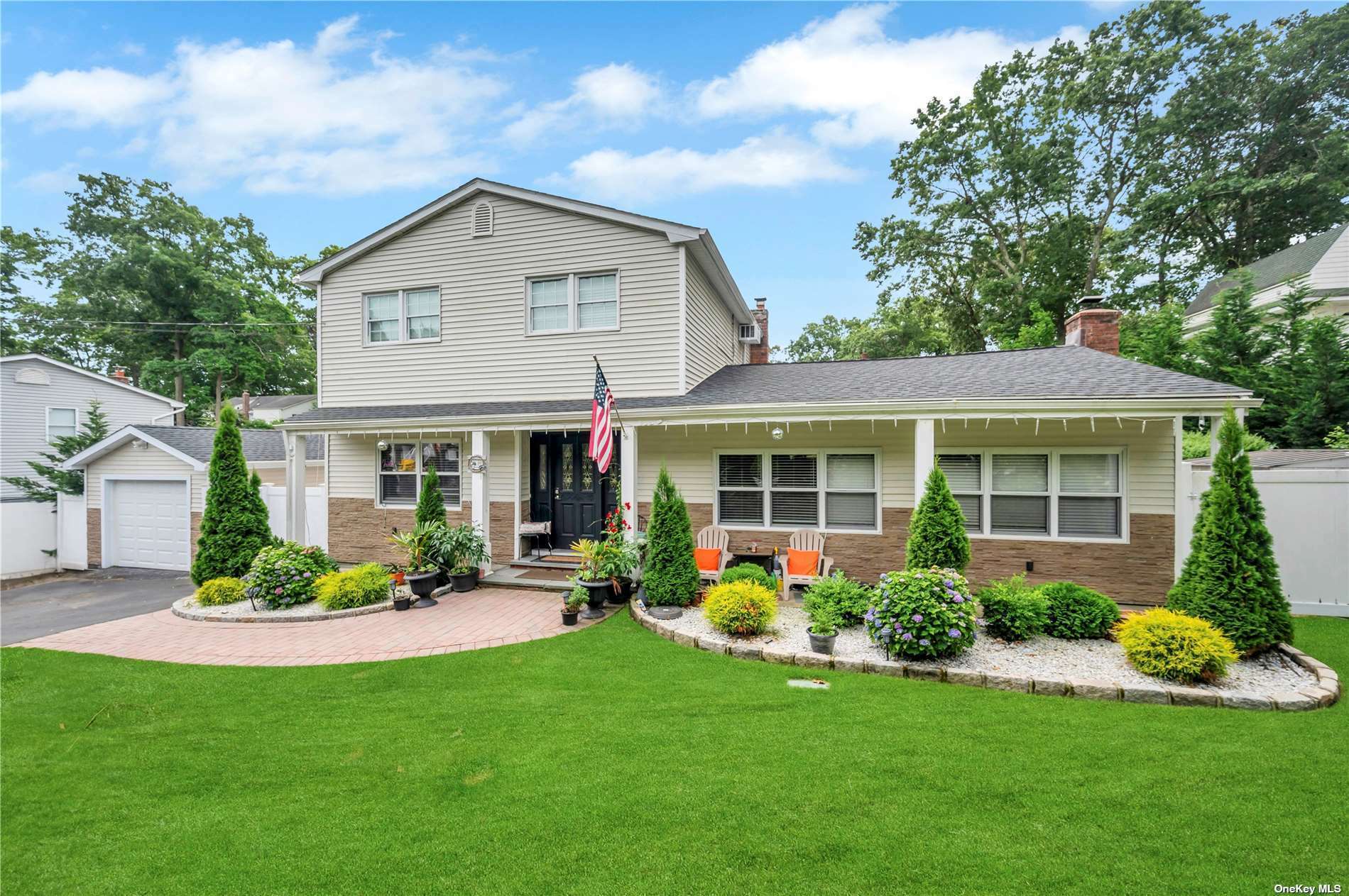 Property Photo:  322 Wildwood Road  NY 11779 