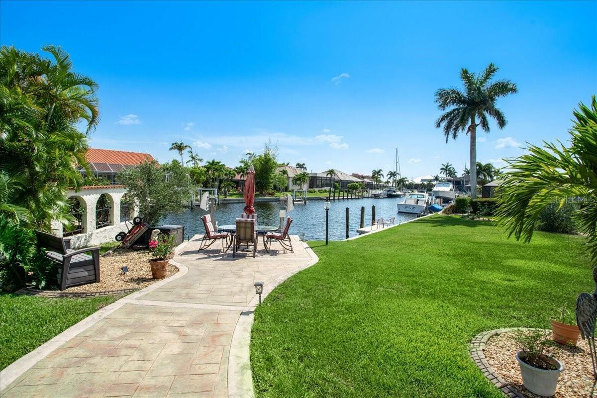 Property Photo:  33 Hibiscus Drive  FL 33950 