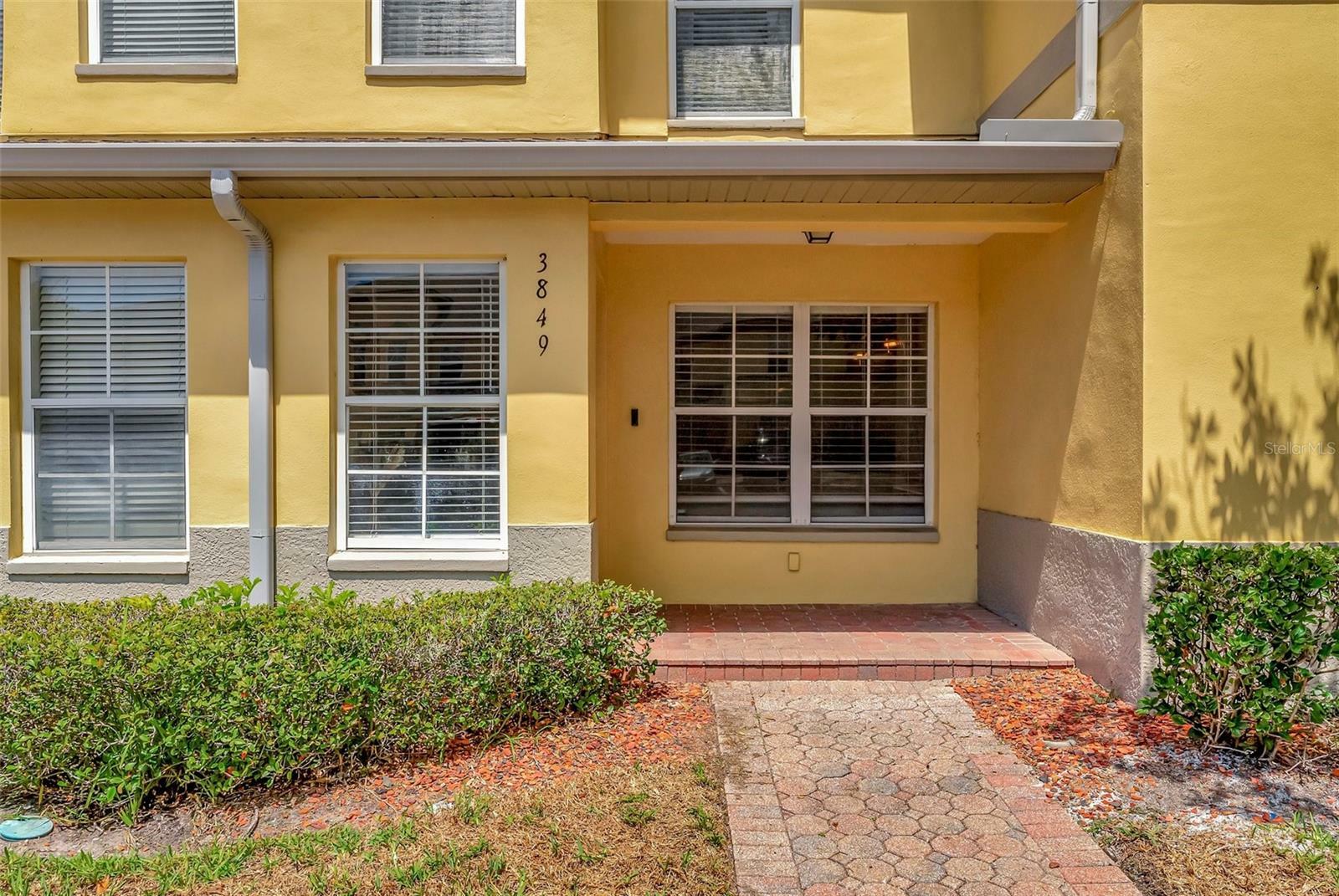 Property Photo:  3849 Island Way  FL 33705 