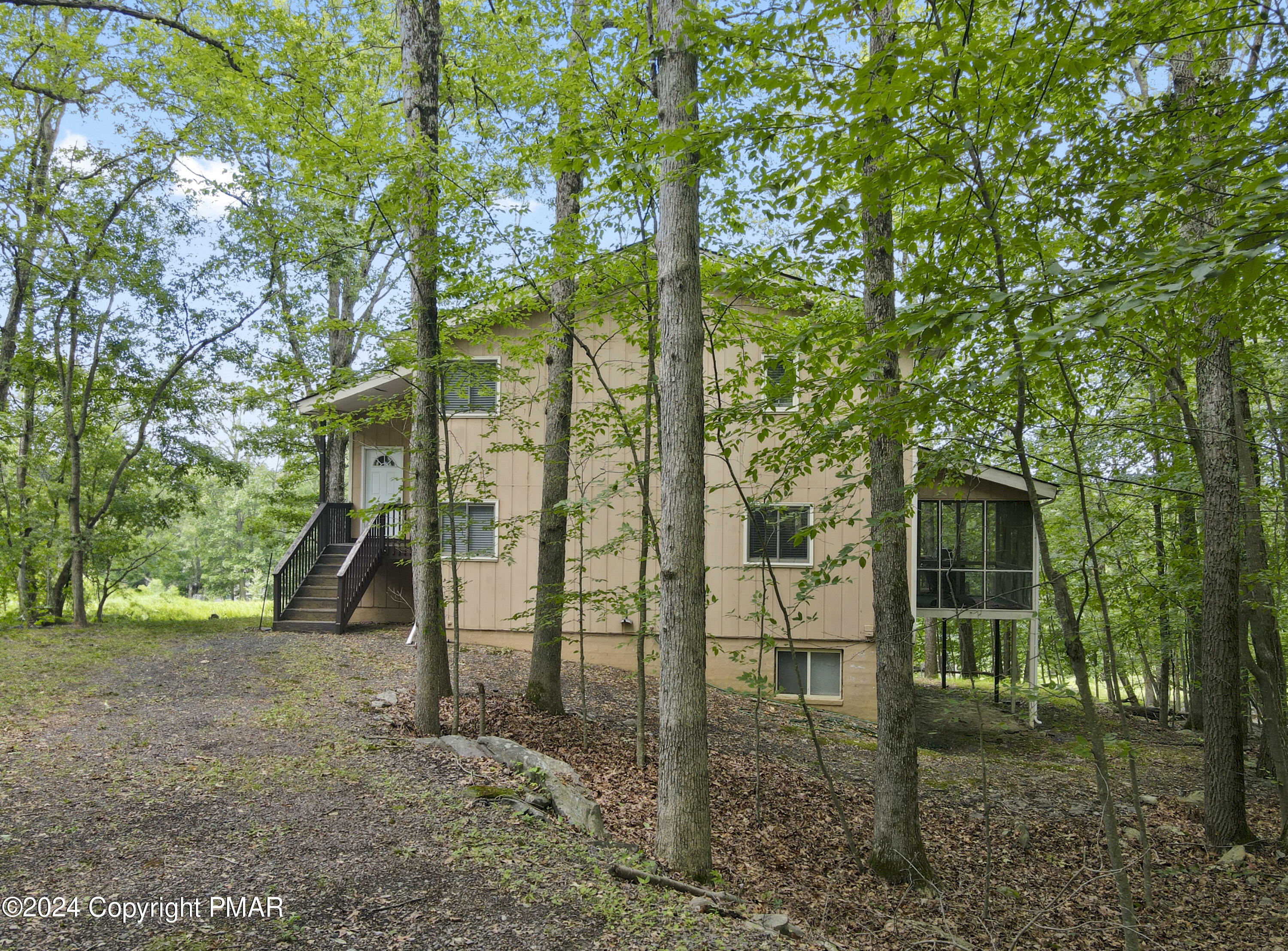 Property Photo:  115 Salisbury Road  PA 18324 