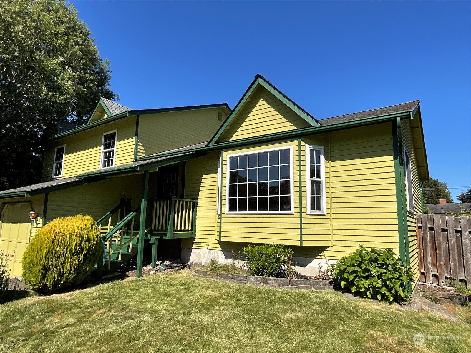 Property Photo:  330 SE Fisher Court  WA 98277 