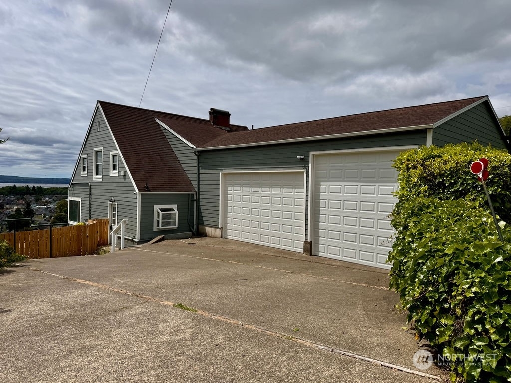 Property Photo:  326 Lawrence Street  WA 98550 