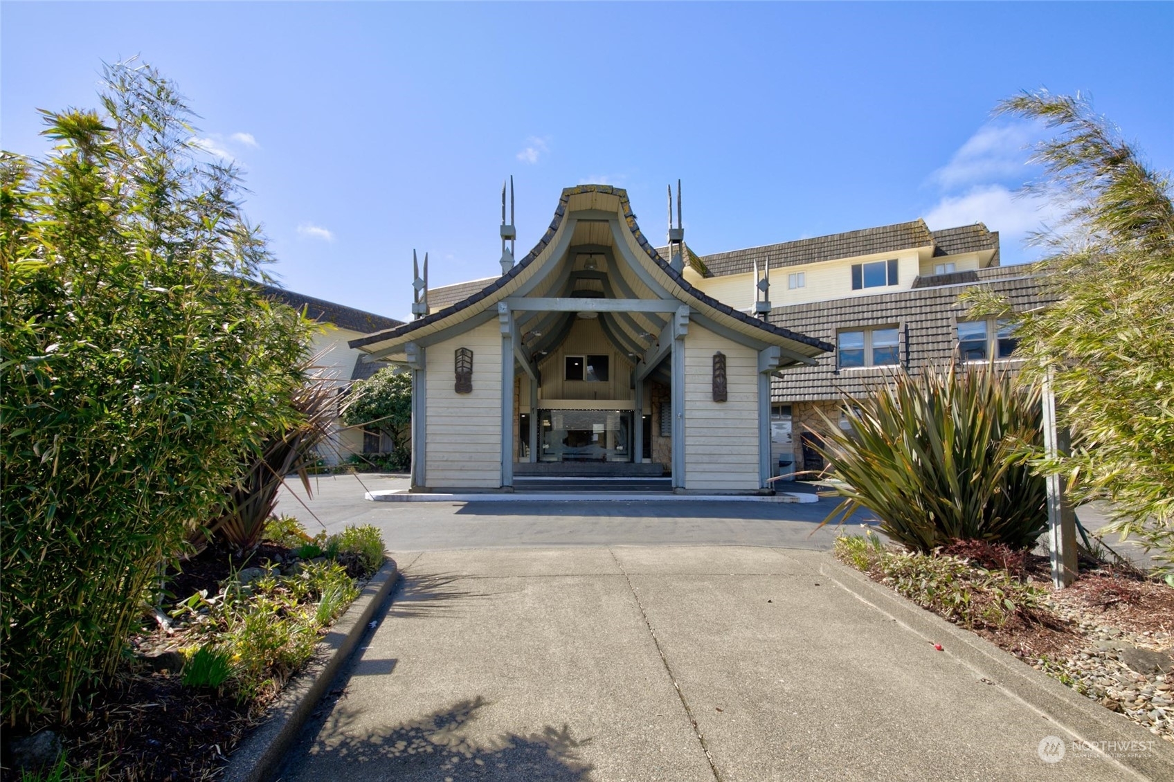 Property Photo:  615 Ocean Shores Boulevard NW 307  WA 98569 