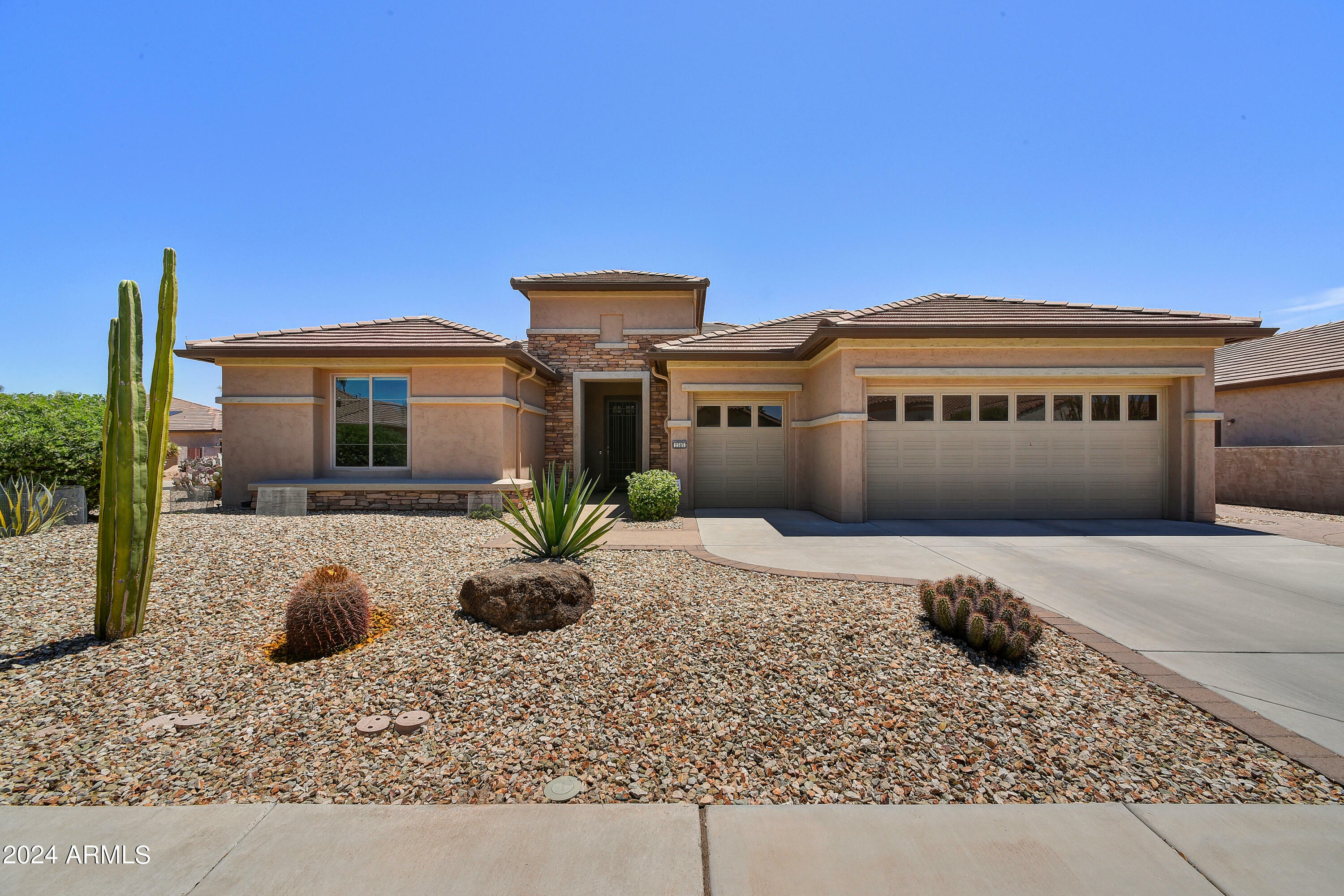 Property Photo:  2585 N 165th Drive  AZ 85395 