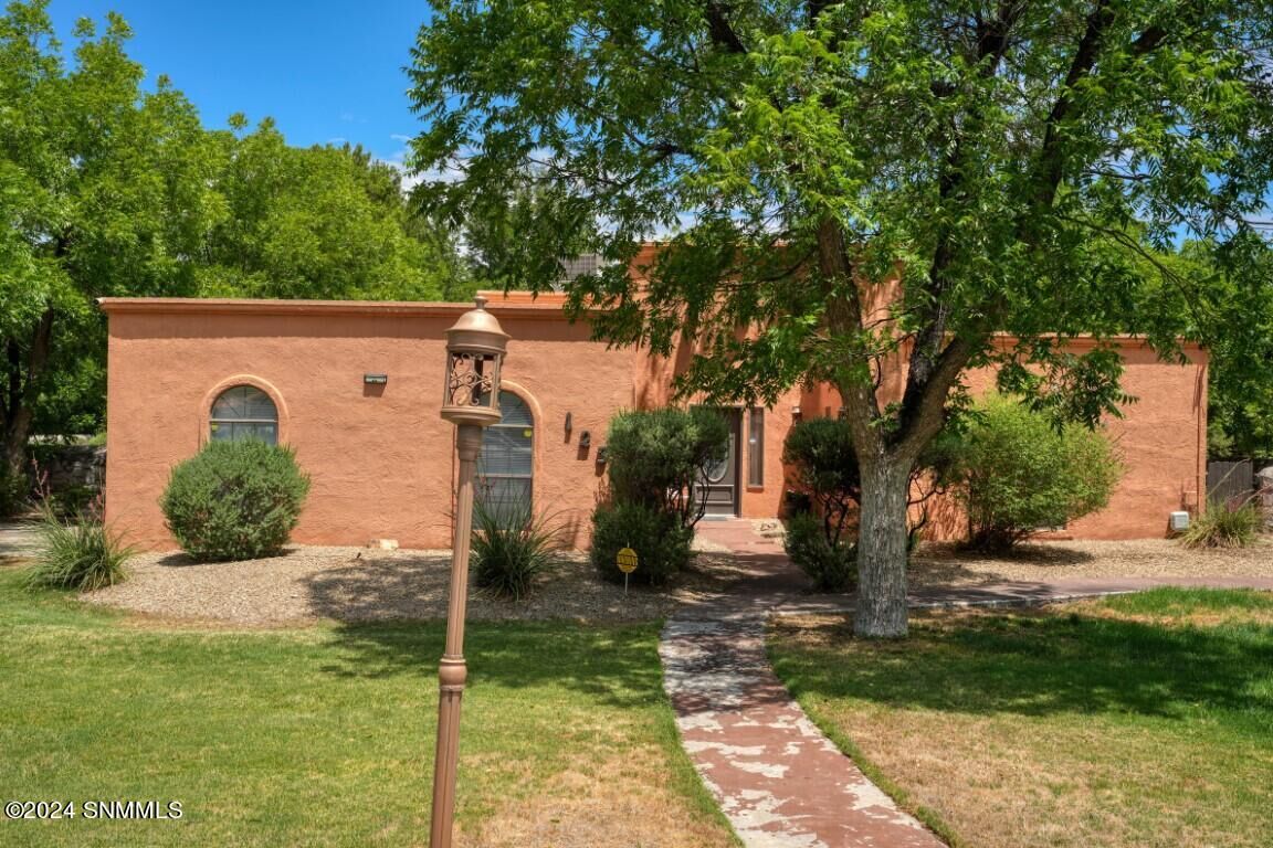 Property Photo:  123 Lytton Circle  NM 88001 