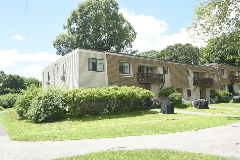 Property Photo:  216 Vista On The Lake  NY 10512 