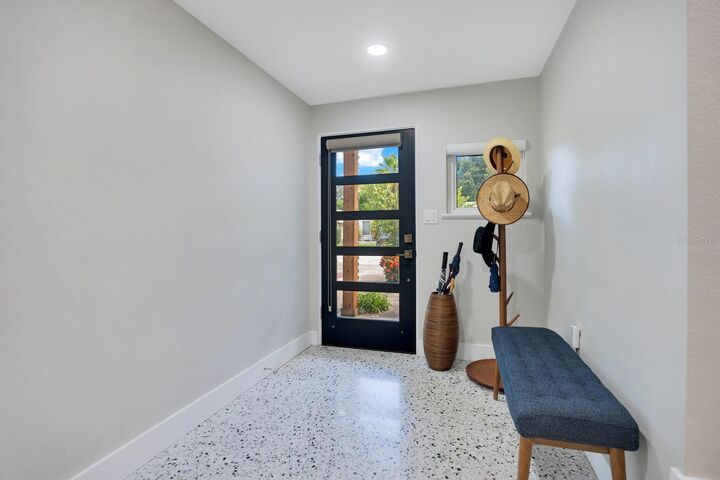 Property Photo: 714 E Church Street FL 32801
