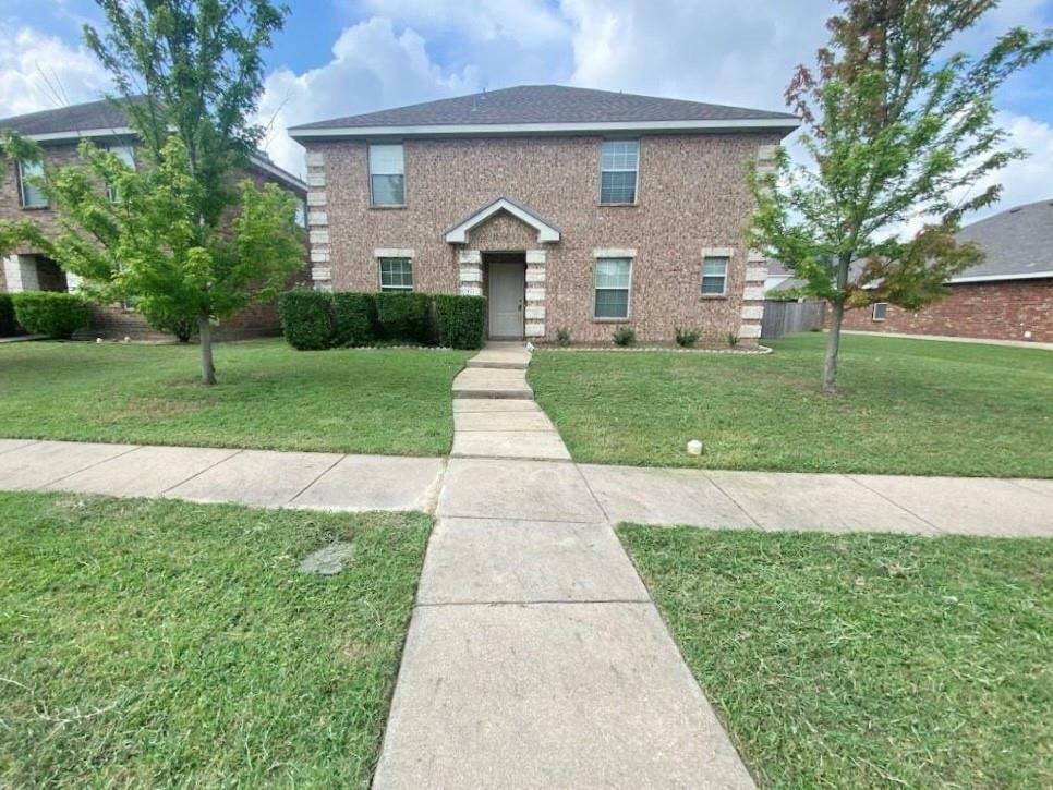 Property Photo:  711 Locustberry Drive  TX 75154 