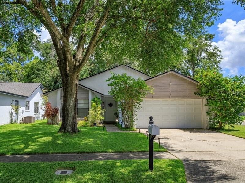 Property Photo: 1600 Wild Fox Drive FL 32707