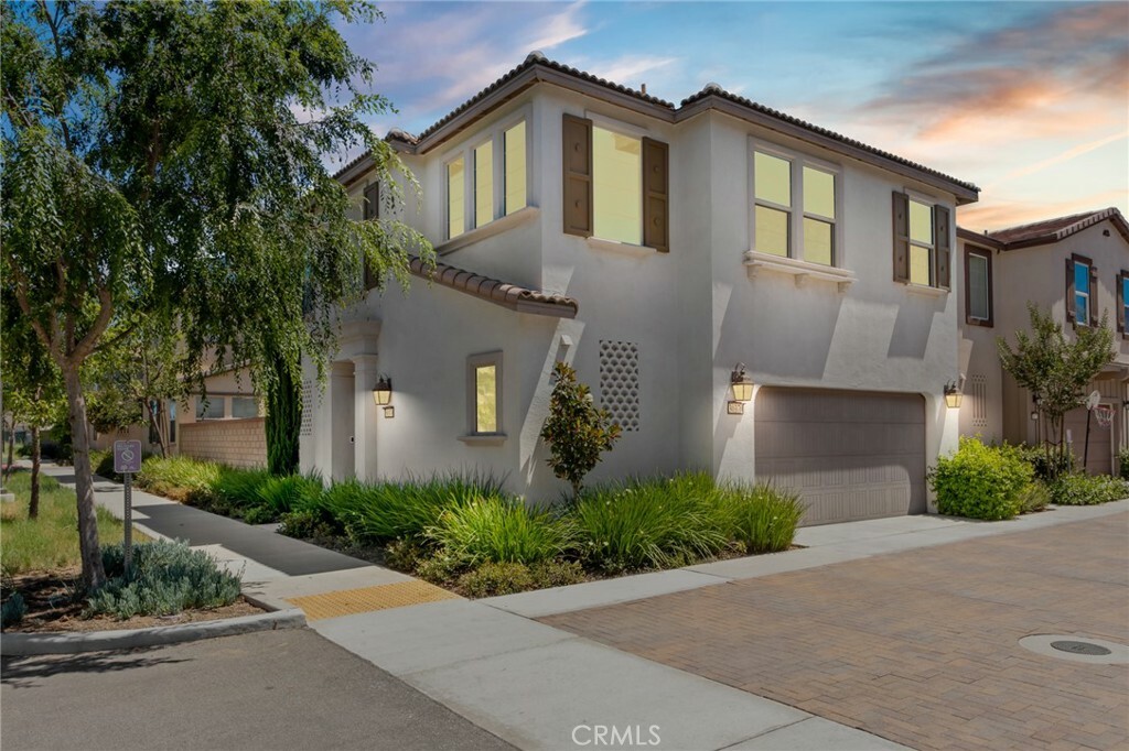 Property Photo:  30370 Village Knoll Dr  CA 92584 