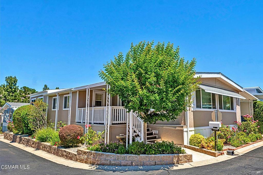 Property Photo:  2569 Thunderbird Drive 112  CA 91362 