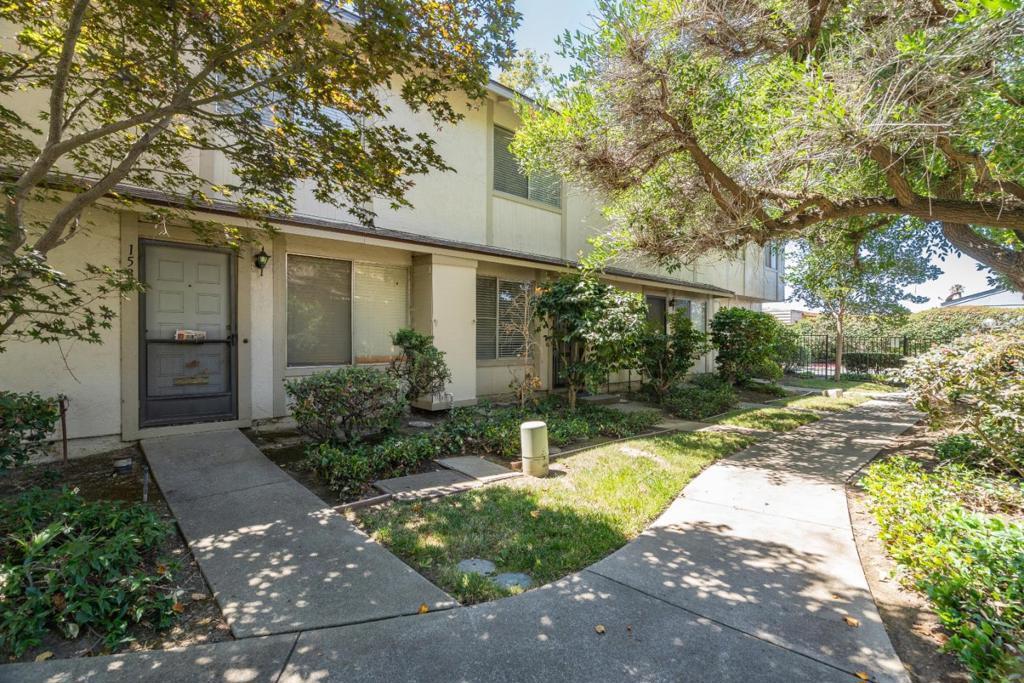 Property Photo:  1536 Ivycreek Circle  CA 95121 