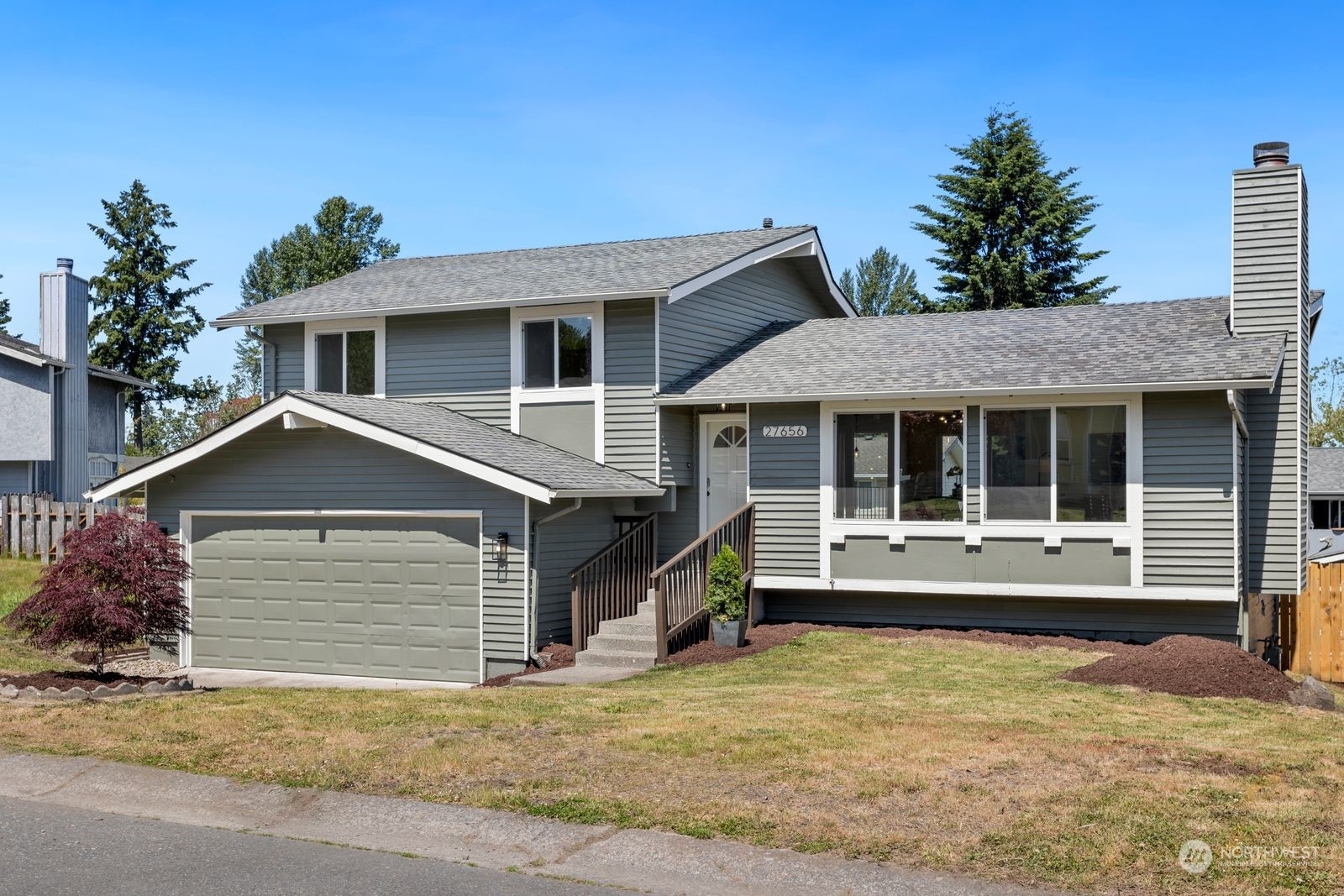 Property Photo:  27656 121st Place SE  WA 98030 