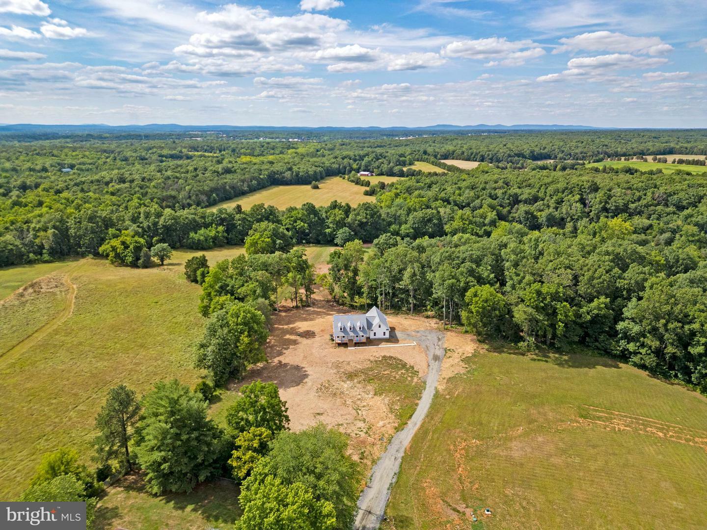 Property Photo:  2372 Carriage Ford Road  VA 20119 