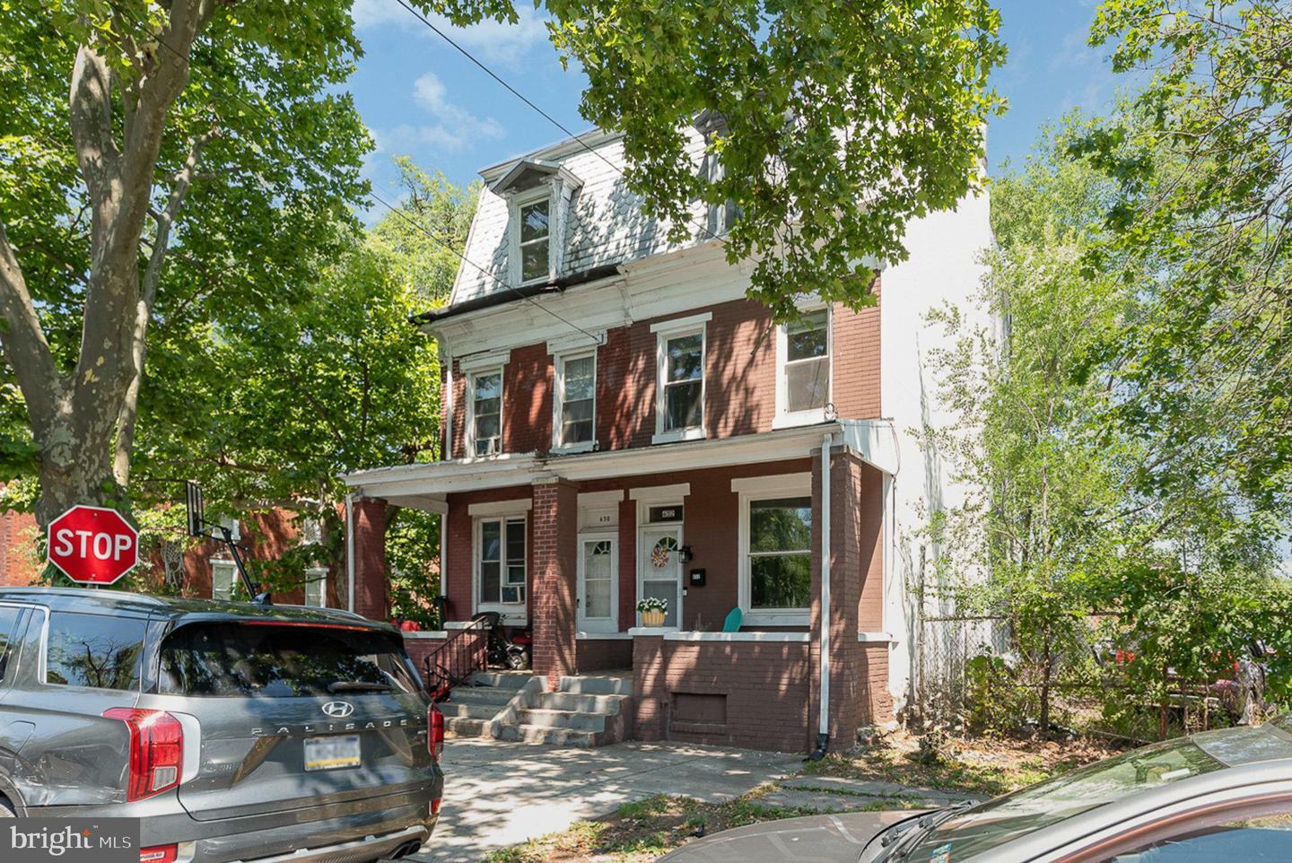 Property Photo:  652 Emerald Street  PA 17110 