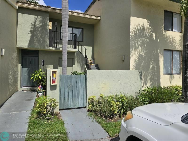 Property Photo:  9568 SW 1st Ct 7-F  FL 33071 