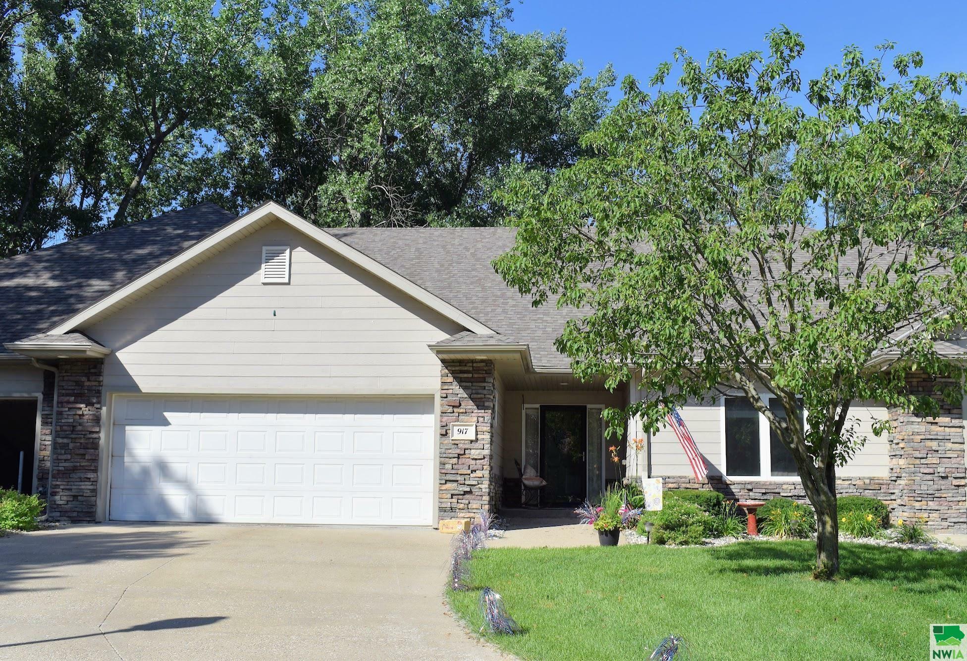 Property Photo:  917 Willow Circle  SD 57049 