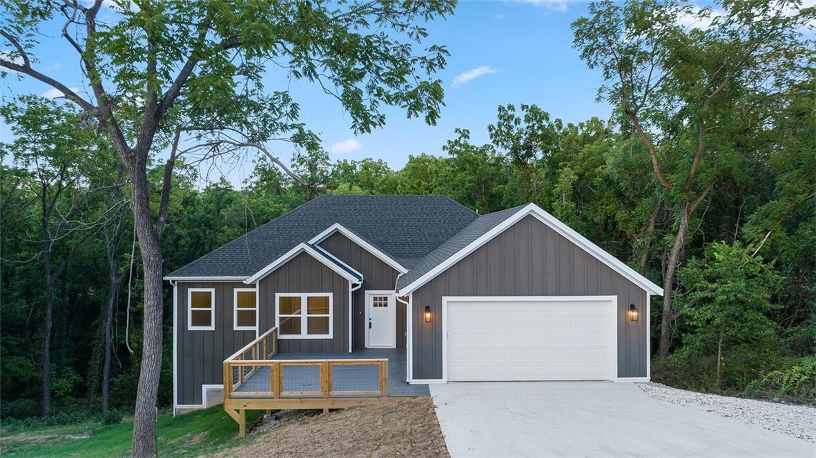 Property Photo: 7 Queensferry Lane AR 72715