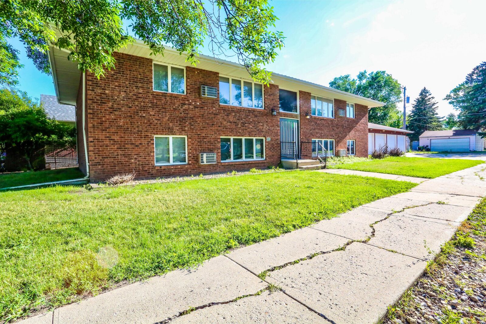 Property Photo:  620 5th Ave  SD 57401 