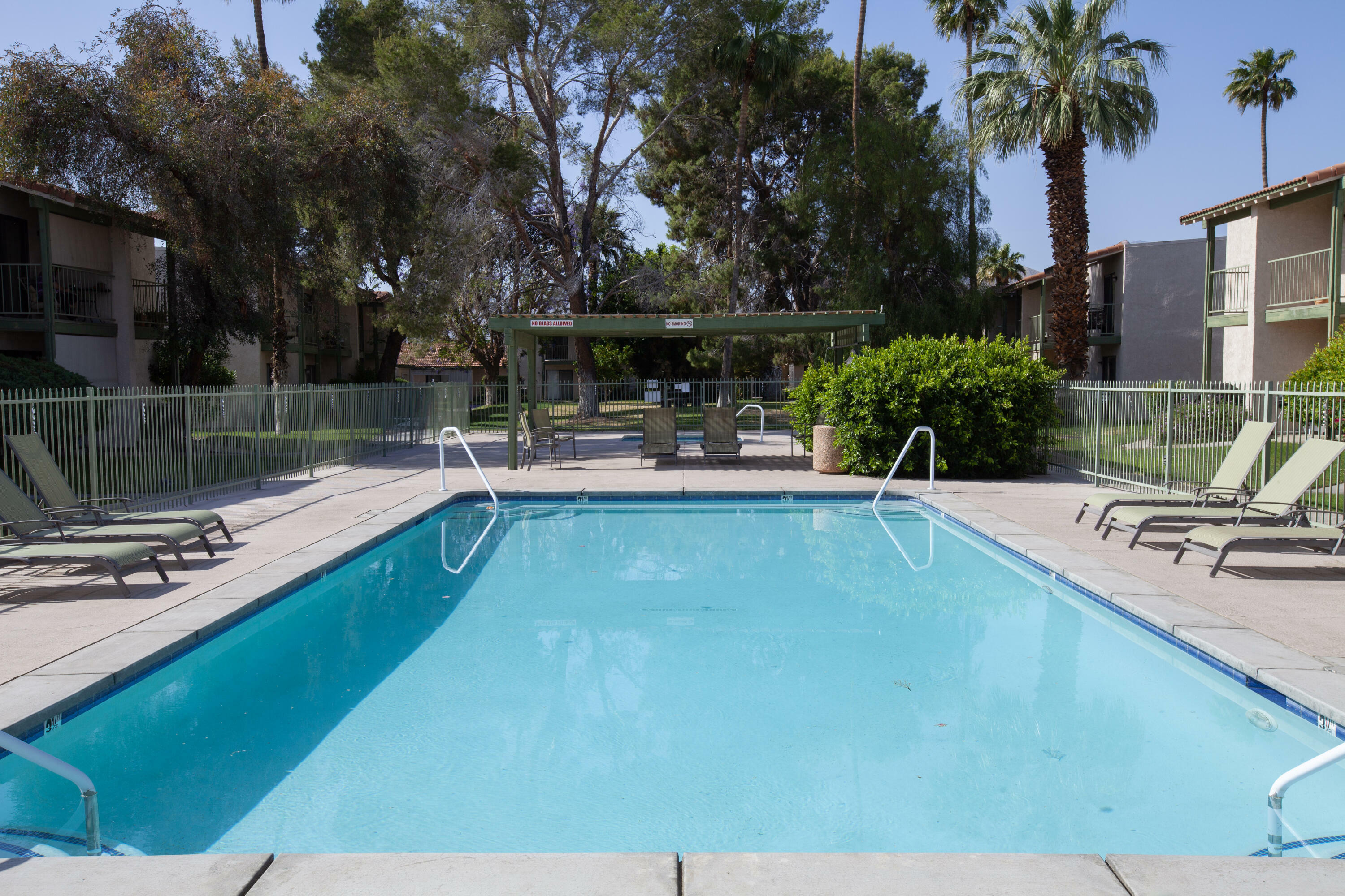 Property Photo:  33 Lakeview Circle  CA 92234 