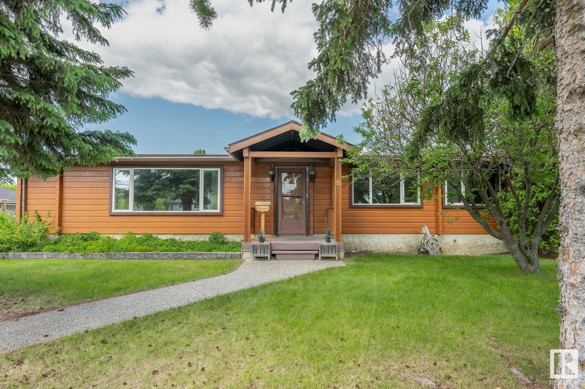 Property Photo:  8 Garden Valley Drive  AB T7Z 1H6 