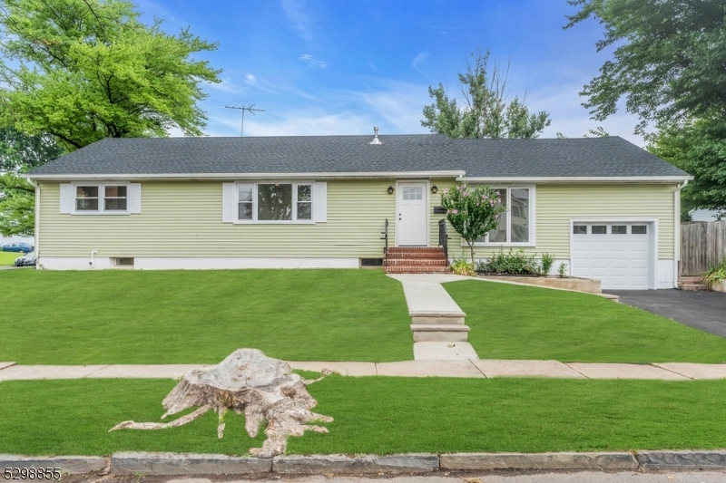 Property Photo: 722 E Milton Ave NJ 07065