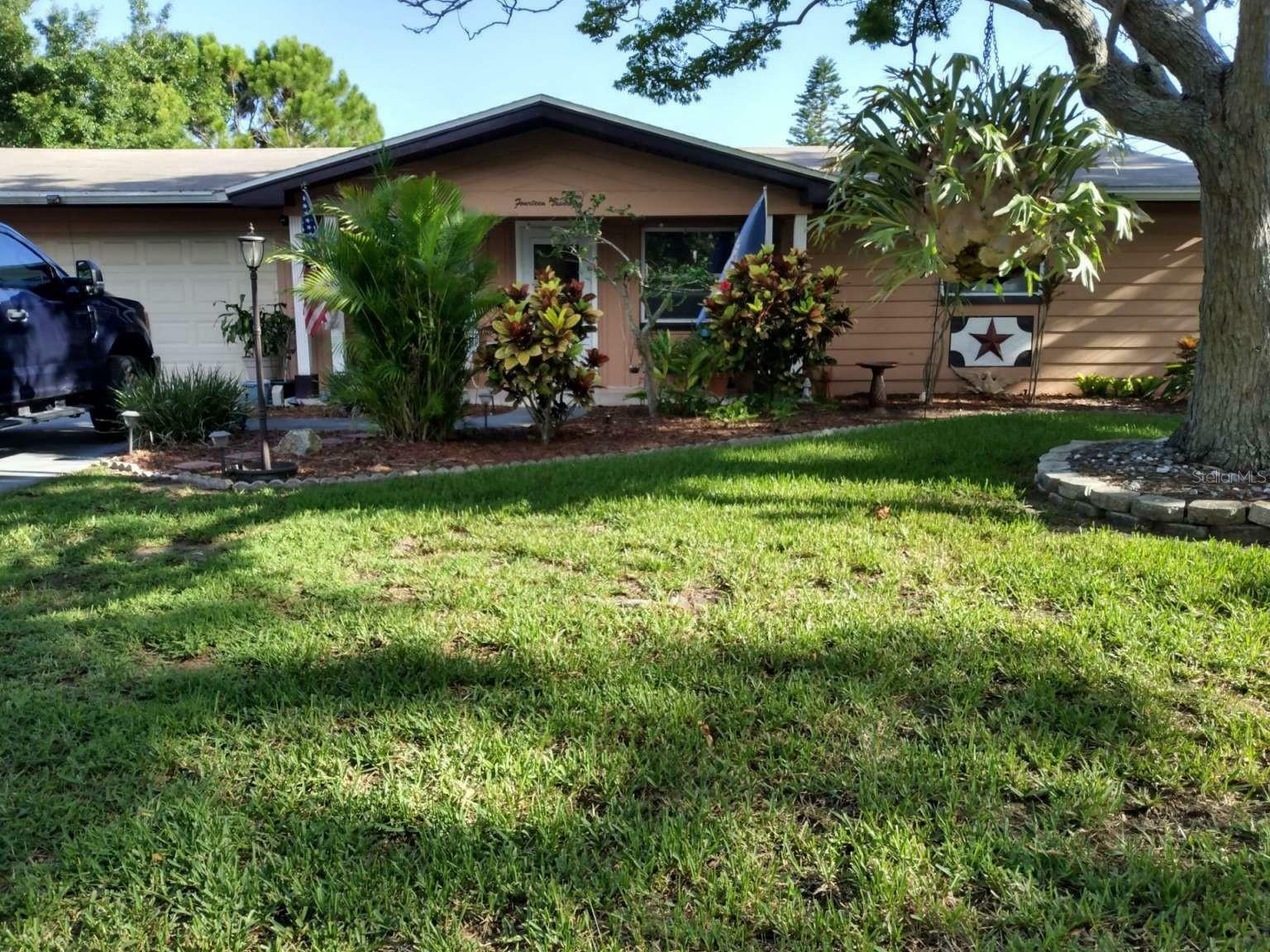 Property Photo:  14000 104th Avenue  FL 33774 