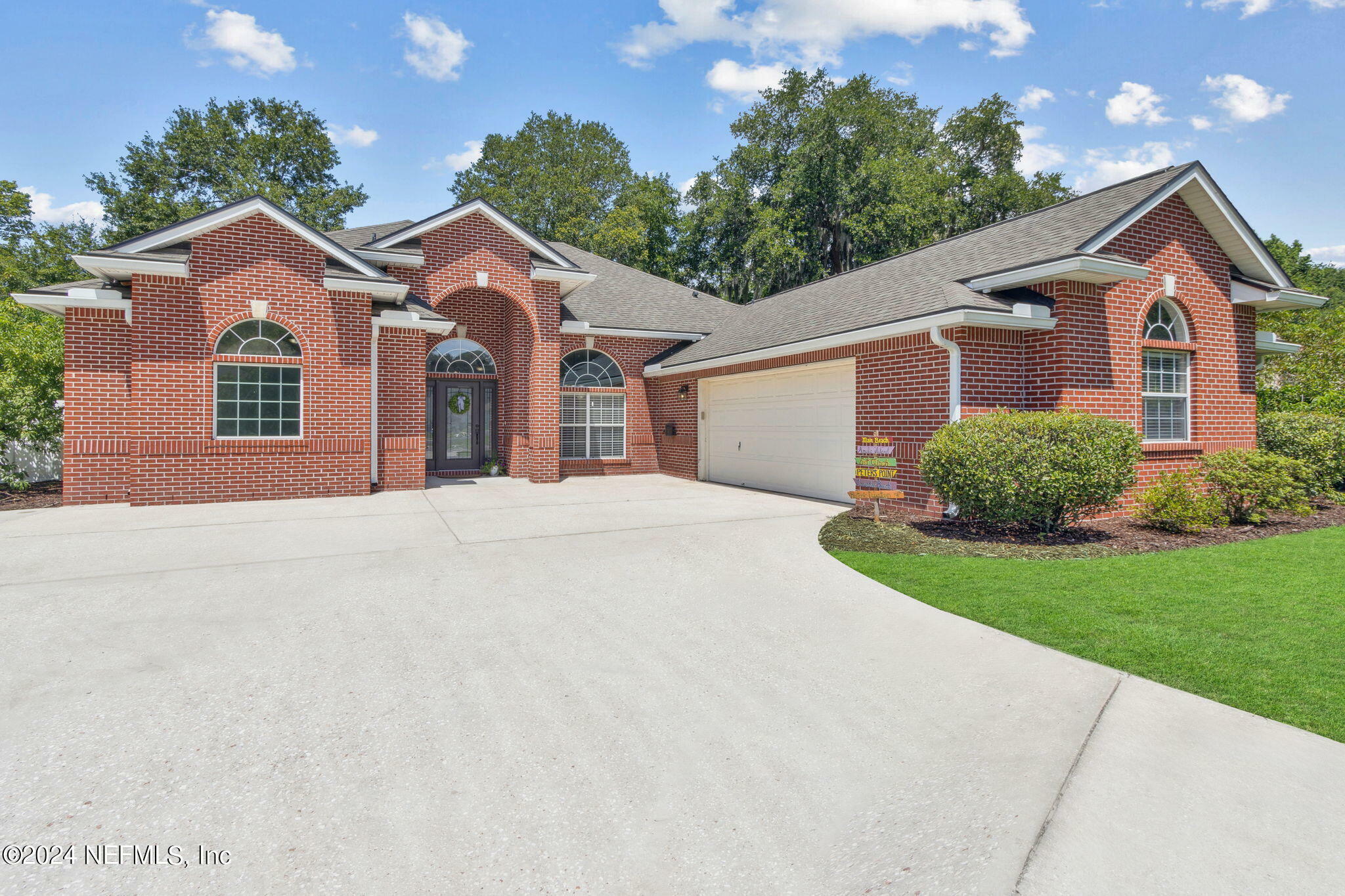 Property Photo:  86132 Creekwood Drive  FL 32097 