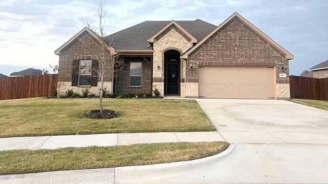 Property Photo:  801 Hat Creek Drive  TX 76065 