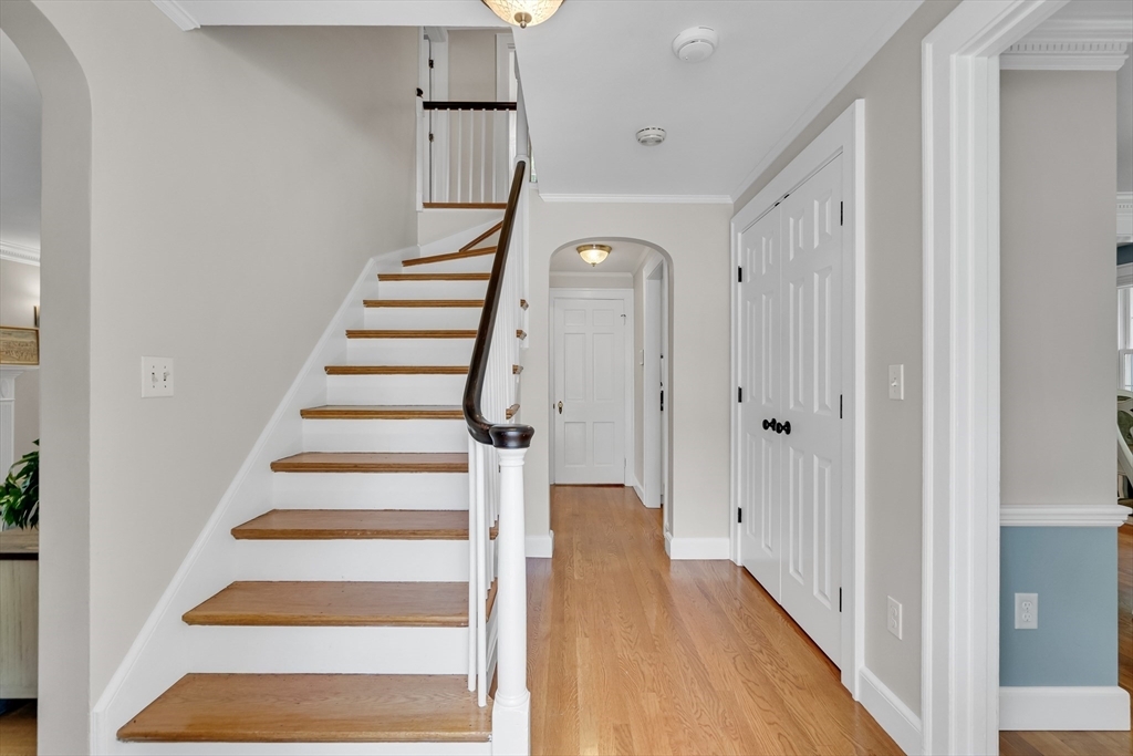 Property Photo:  11 Sunny Knoll Ave  MA 02421 