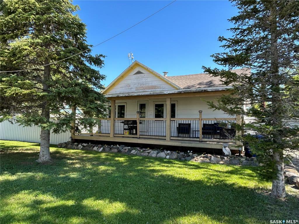 3 Coteau Avenue  Halbrite SK S0C 1H0 photo