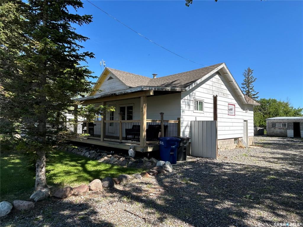 Property Photo:  3 Coteau Avenue  SK S0C 1H0 