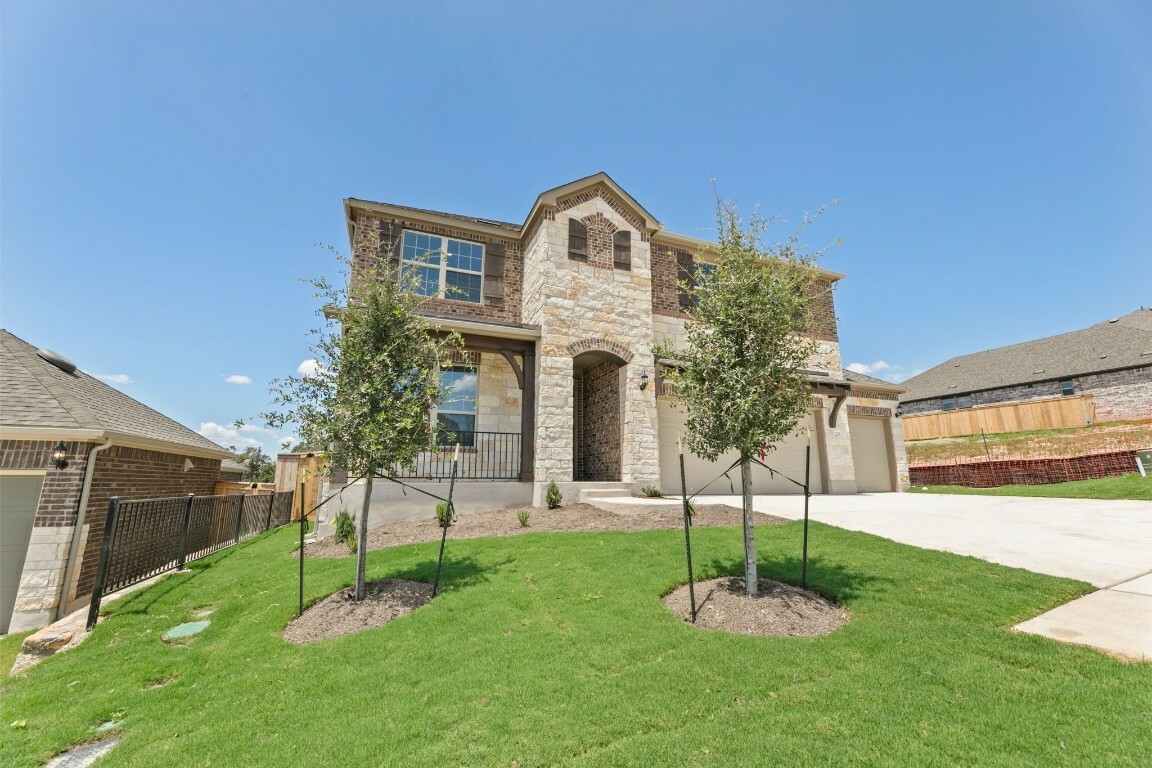 Property Photo:  128 Elm Ridge Way  TX 78628 